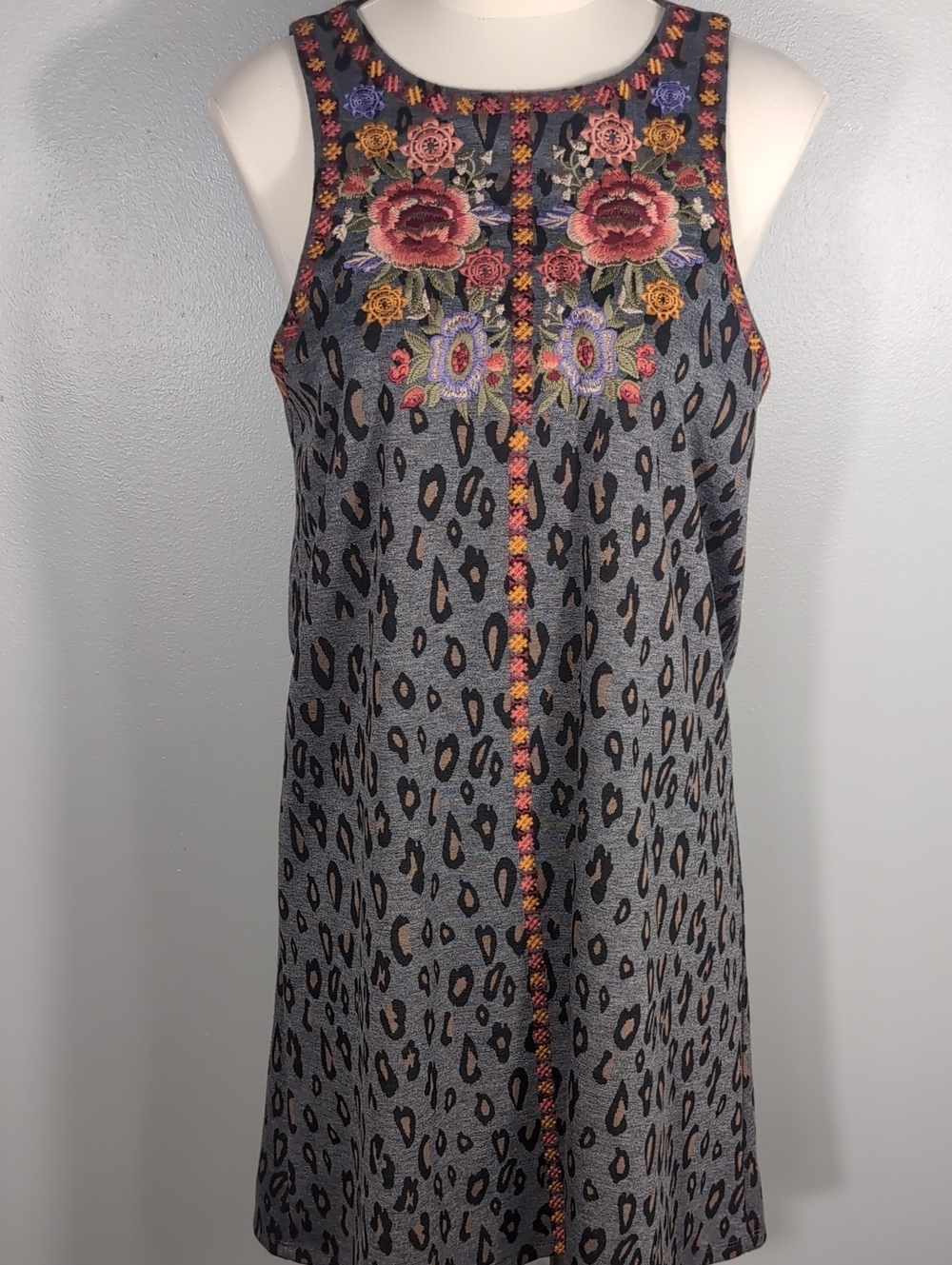 Anthro THML Gray Leopard Print Sleeveless Swing Dress, M.